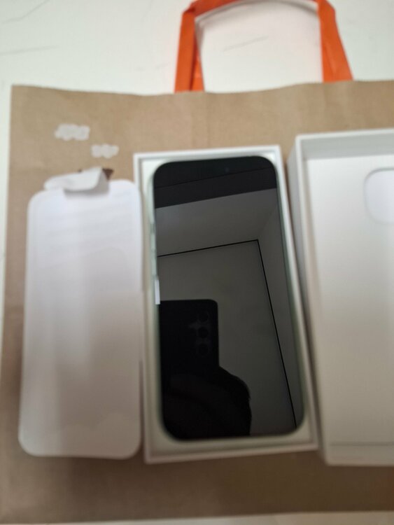 iPhone iPhone 15 Pro 256GB docomo（スマホ）の商品画像 - 査定依頼日：2026年7月17日 - 最高査定価格：90,000円
