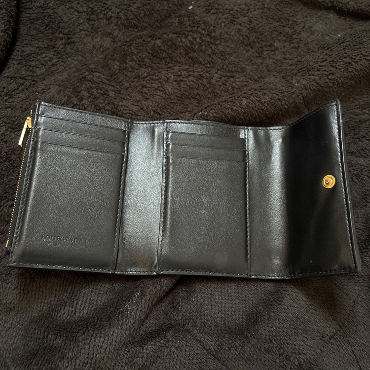 ボッテガ・ヴェネタ  （ブランドバッグ）の商品画像 - 査定依頼日：2025年9月30日 - 最高査定価格：25,000円