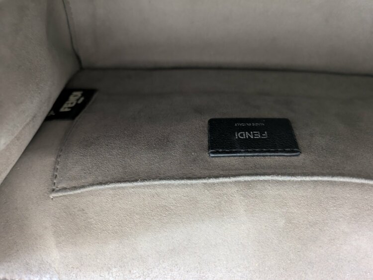 フェンディ  （ブランドバッグ）の商品画像 - 査定依頼日：2026年4月28日 - 最高査定価格：80,000円