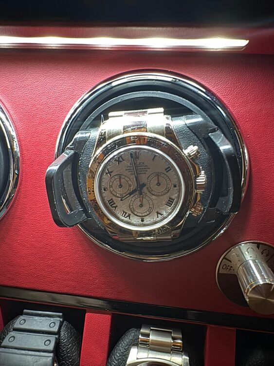 ロレックス デイトナ （高級時計）の商品画像 - 査定依頼日：2025年6月23日 - 最高査定価格：6,000,000円