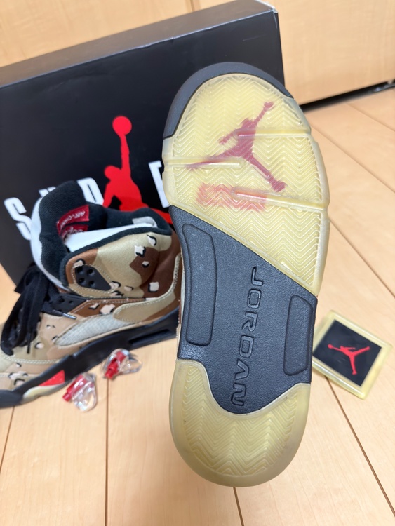 シュプリーム　ジョーダン5（古着・ファッション）の商品画像 - 査定依頼日：2026年1月13日 - 最高査定価格：20,000円