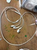 Apple 純正 EarPods with Lightning Connecto（オーディオ・スピーカー）の商品画像 - 査定依頼日：2026年4月22日 - 最高査定価格：100,000円