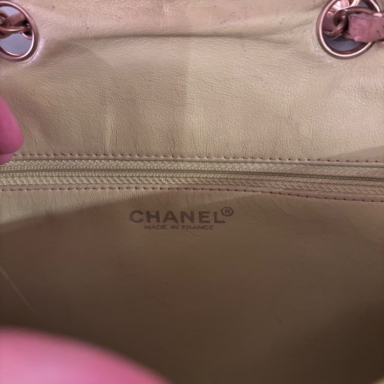 CHANEL 2.55 コルクレザー Vステッチ チェーンショルダー（ブランドバッグ）の商品画像 - 査定依頼日：2026年2月16日 - 最高査定価格：170,000円