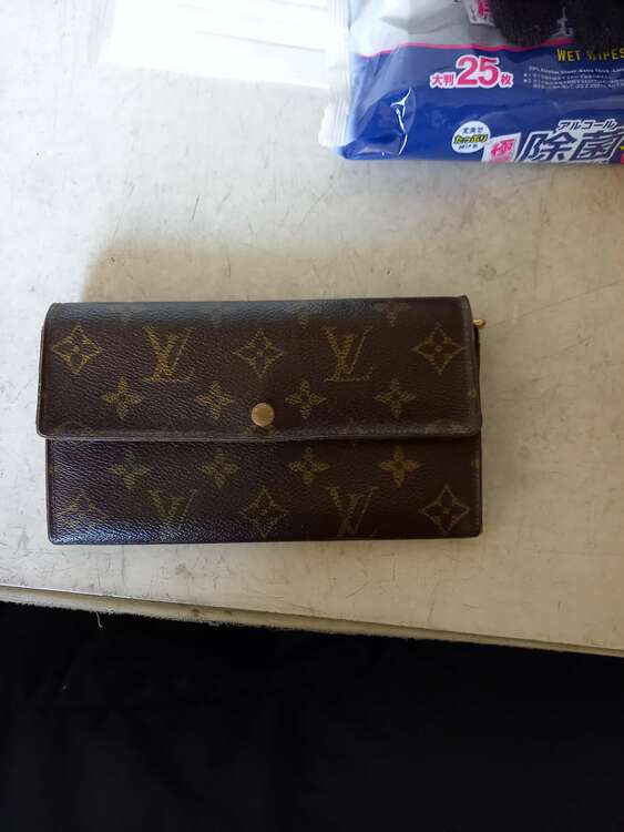 ルイヴィトン（ブランド財布・小物）の商品画像 - 査定依頼日：2025年1月21日 - 最高査定価格：3,000円