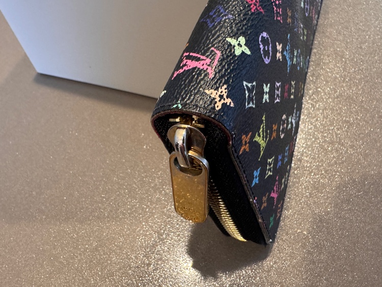 ルイヴィトン マルチカラー （ブランドバッグ）の商品画像 - 査定依頼日：2026年2月7日 - 最高査定価格：40,000円