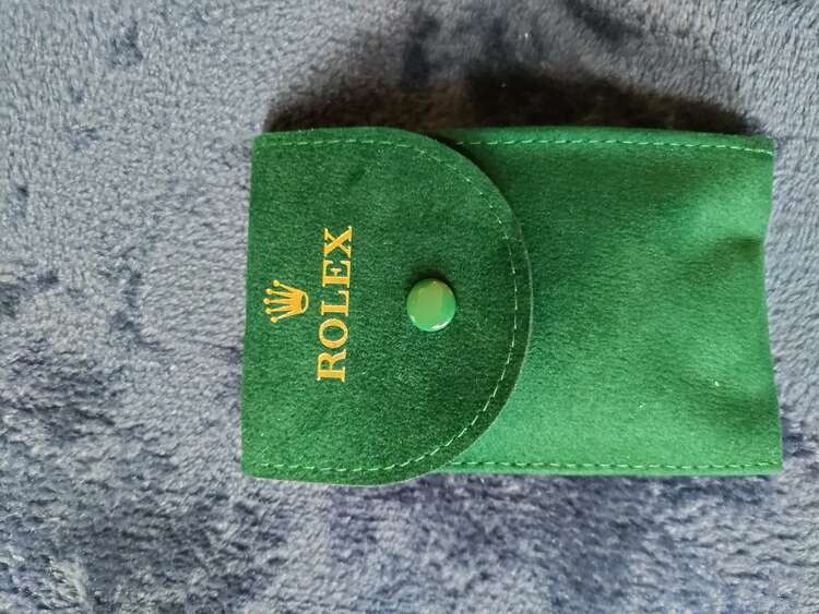 ロレックス シードゥエラー 136660（高級時計）の商品画像 - 査定依頼日：2025年2月12日 - 最高査定価格：2,300,000円