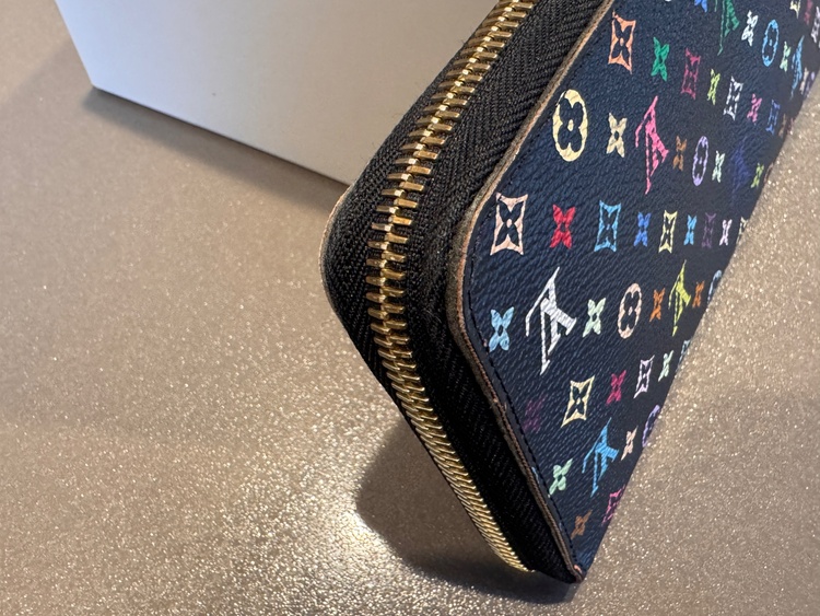 ルイヴィトン マルチカラー （ブランドバッグ）の商品画像 - 査定依頼日：2026年2月7日 - 最高査定価格：40,000円