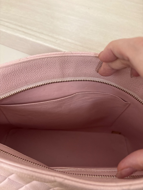 CHANEL 復刻トート　ピンク（金・貴金属）の商品画像 - 査定依頼日：2026年9月11日 - 最高査定価格：250,000円