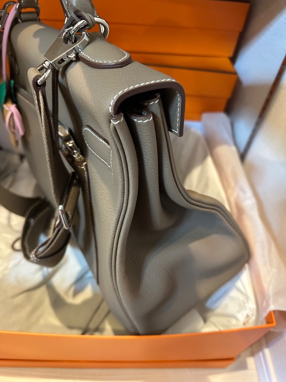 エルメス ケリー （ブランドバッグ）の商品画像 - 査定依頼日：2025年10月13日 - 最高査定価格：3,000,000円