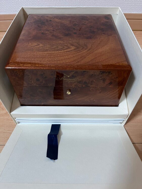 ブレゲ マリーン マリーン2くろのぐら（高級時計）の商品画像 - 査定依頼日：2025年5月21日 - 最高査定価格：2,350,000円