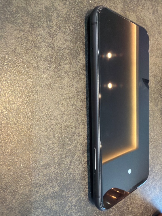 iPhone11（スマホ）の商品画像 - 査定依頼日：2026年3月1日 - 最高査定価格：19,000円