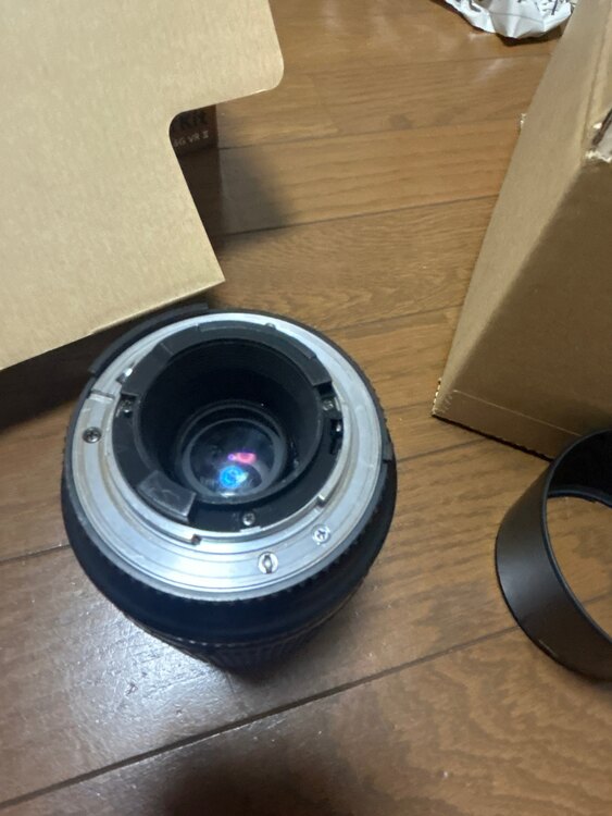 Nikon ズームレンズ NIKKOR 70-300mm f4-5.6 D（カメラ）の商品画像 - 査定依頼日：2025年5月30日 - 最高査定価格：100,000円