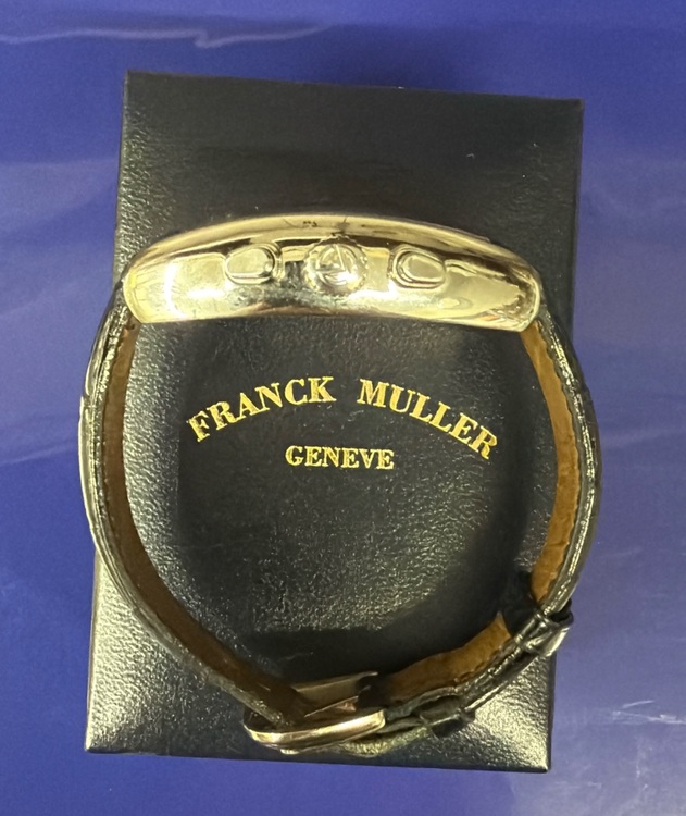 フランクミュラー その他 7850 CC B（高級時計）の商品画像 - 査定依頼日：2025年9月29日 - 最高査定価格：620,000円