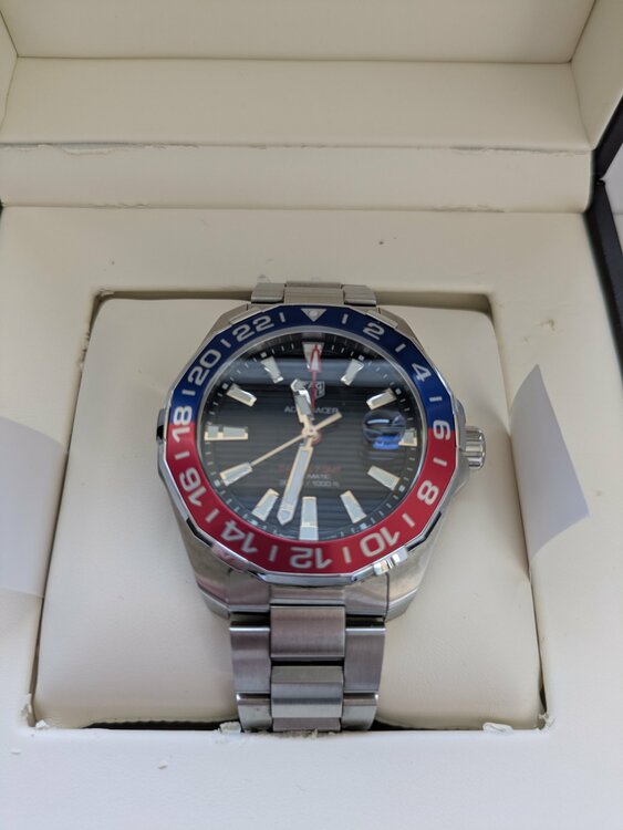 アクアレーサーキャリパー７GMT（高級時計）の商品画像 - 査定依頼日：2026年4月26日 - 最高査定価格：380,000円