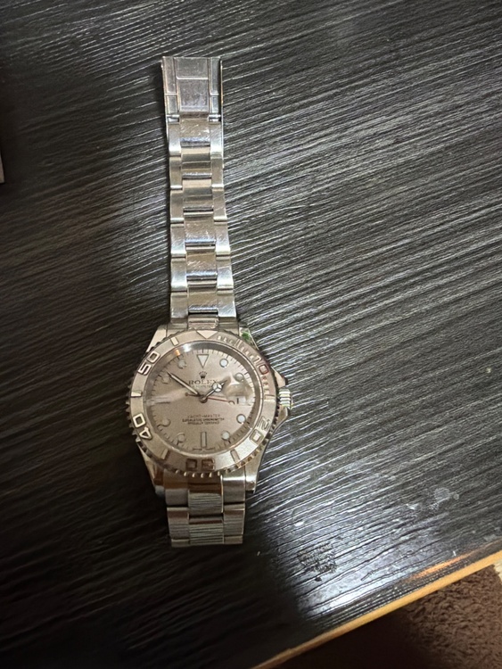 ロレックス ヨットマスター （高級時計）の商品画像 - 査定依頼日：2026年3月27日 - 最高査定価格：1,400,000円