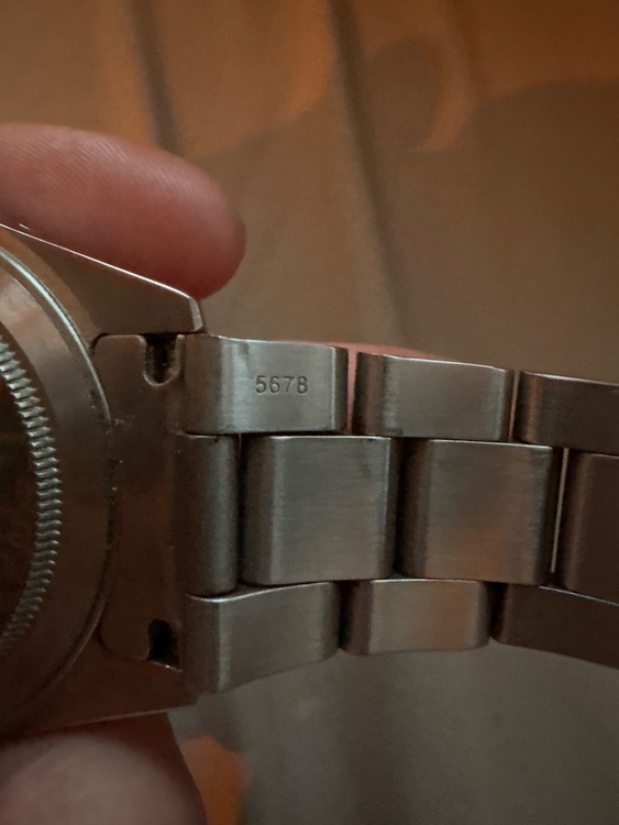 ロレックス エクスプローラー （高級時計）の商品画像 - 査定依頼日：2026年1月27日 - 最高査定価格：1,100,000円