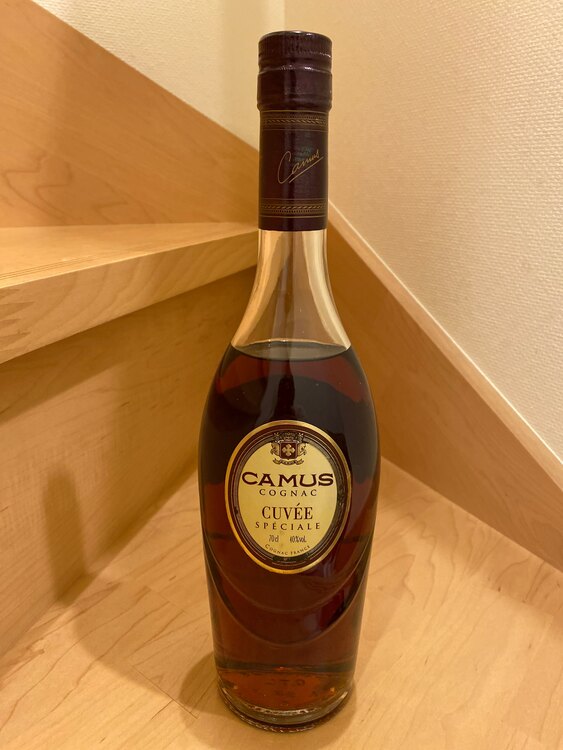 CAMUS（お酒）の商品画像 - 査定依頼日：2025年1月17日 - 最高査定価格：1,100円