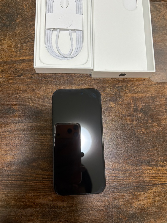iPhone iPhone 16 128GB SIMフリー（スマホ）の商品画像 - 査定依頼日：2026年8月4日 - 最高査定価格：85,000円