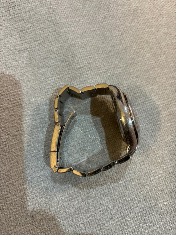 ロレックス デイトナ 11650（高級時計）の商品画像 - 査定依頼日：2024年12月14日 - 最高査定価格：4,600,000円