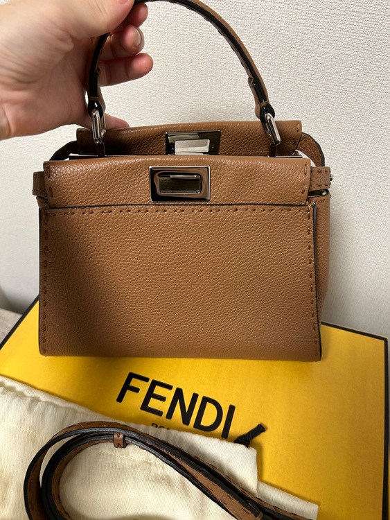 フェンディ  （ブランドバッグ）の商品画像 - 査定依頼日：2025年6月29日 - 最高査定価格：230,000円