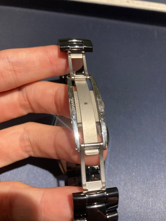 シャネル J12 38mmアンタイトルく（高級時計）の商品画像 - 査定依頼日：2026年1月17日 - 最高査定価格：370,000円