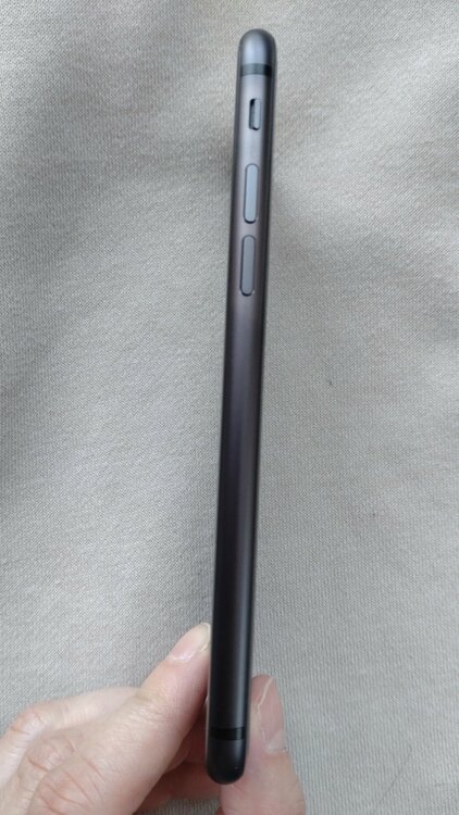 iPhone8（スマホ）の商品画像 - 査定依頼日：2026年2月14日 - 最高査定価格：6,000円