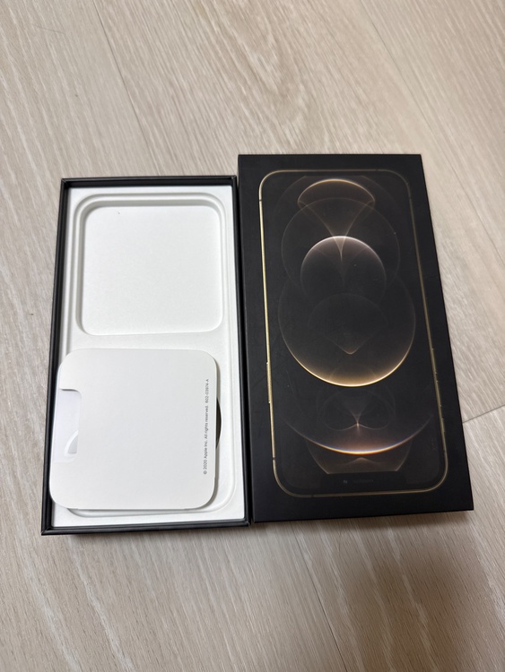 iPhone 12 Pro 256GB docomo（スマホ）の商品画像 - 査定依頼日：2026年4月5日 - 最高査定価格：31,000円