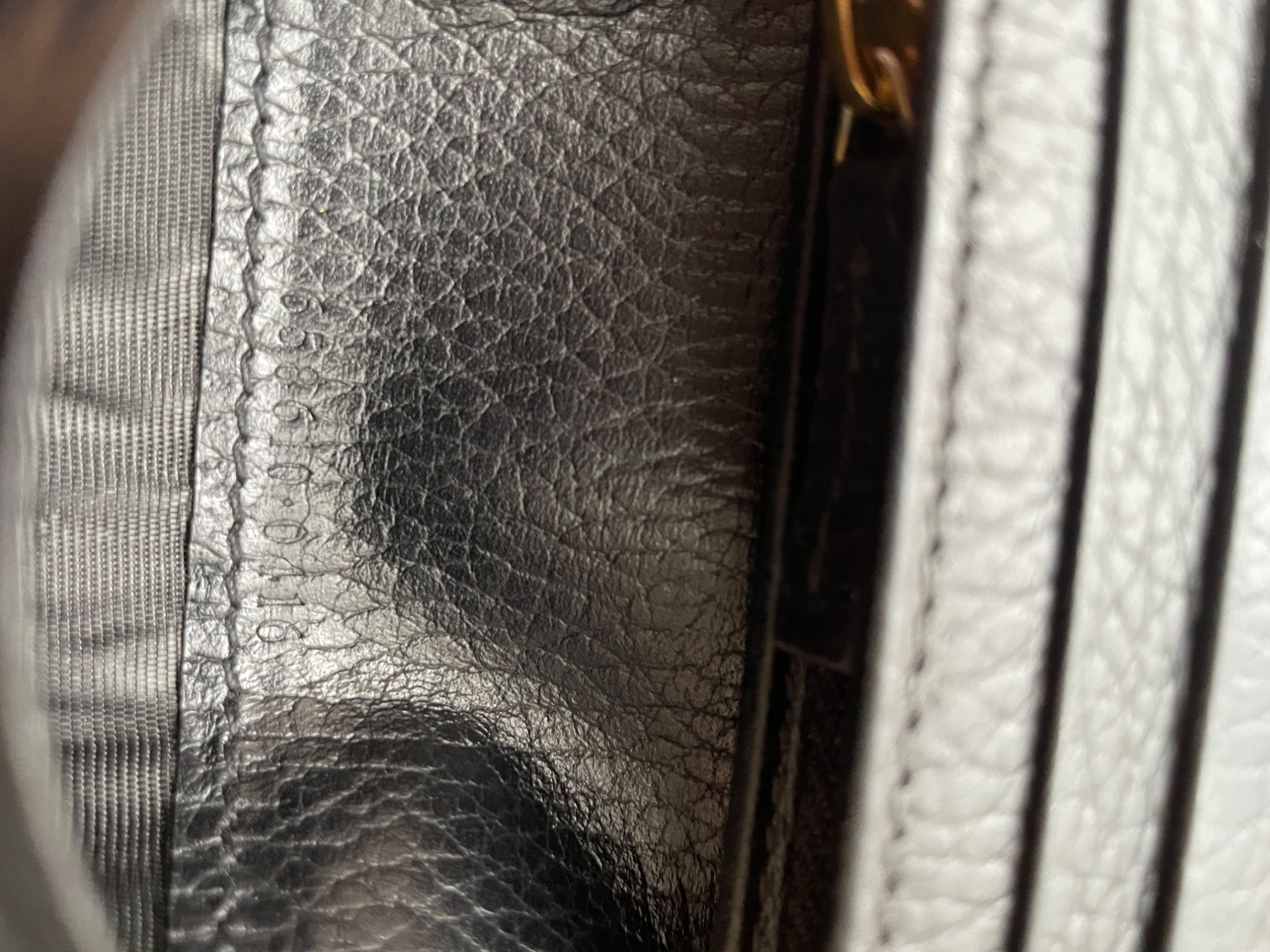 グッチ GGマーモント2っ折り財布【未使用保管品】 GUCCI - GUCCI 二つ折り財布 GGマーモントの通販 by rrr