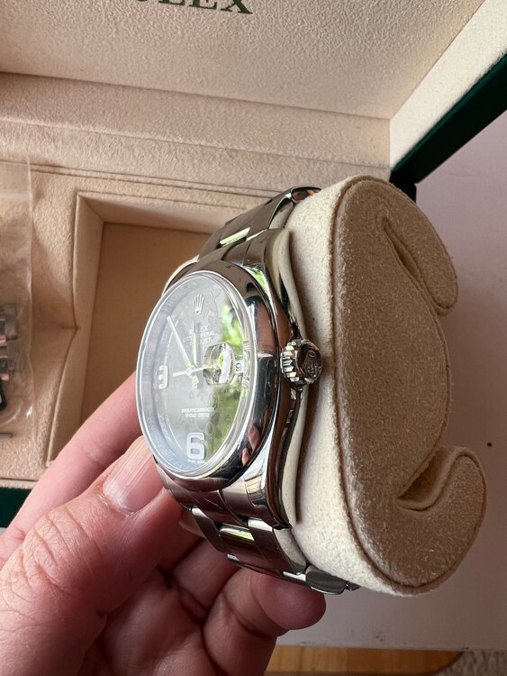 ロレックス デイトジャスト 116200ブラウンフラワー（高級時計）の商品画像 - 査定依頼日：2025年2月21日 - 最高査定価格：1,000,000円