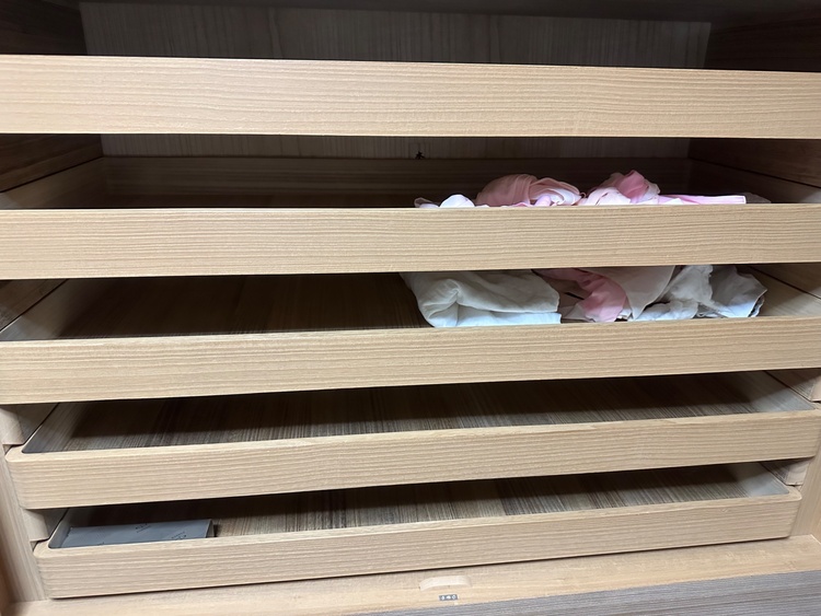 桐箪笥（家具・寝具）の商品画像 - 査定依頼日：2026年9月9日 - 最高査定価格：100,000円