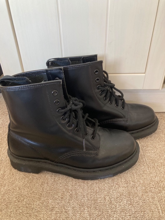 マーチン（古着・ファッション）の商品画像 - 査定依頼日：2026年3月22日 - 最高査定価格：4,000円