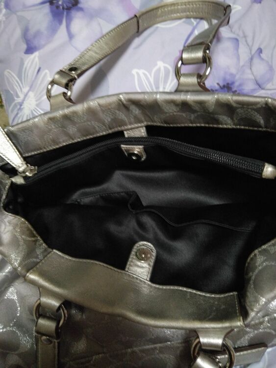 H1020-F15807（ブランドバッグ）の商品画像 - 査定依頼日：2025年10月23日 - 最高査定価格：100,000円