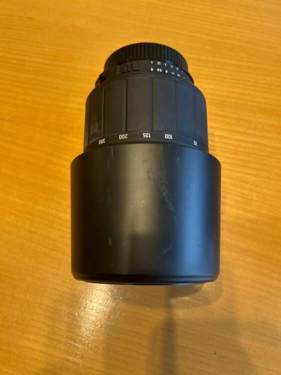 F50D PANORAMA（カメラ）の商品画像 - 査定依頼日：2025年4月18日 - 最高査定価格：500円