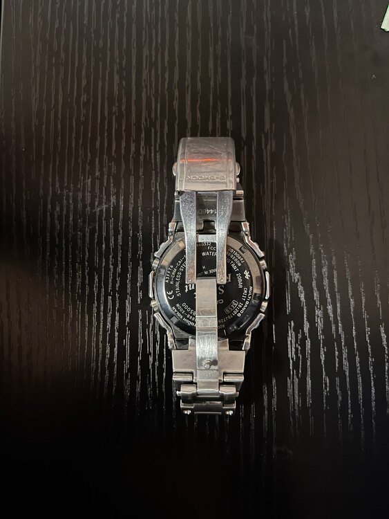 G-SHOCK GMW-B5000  GMW-B5000D-1JF（高級時計）の商品画像 - 査定依頼日：2025年5月27日 - 最高査定価格：12,500円