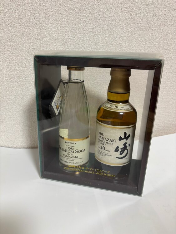 山崎10年350mlとプレミアムソーダのセット（お酒）の商品画像 - 査定依頼日：2025年3月1日 - 最高査定価格：10,000円