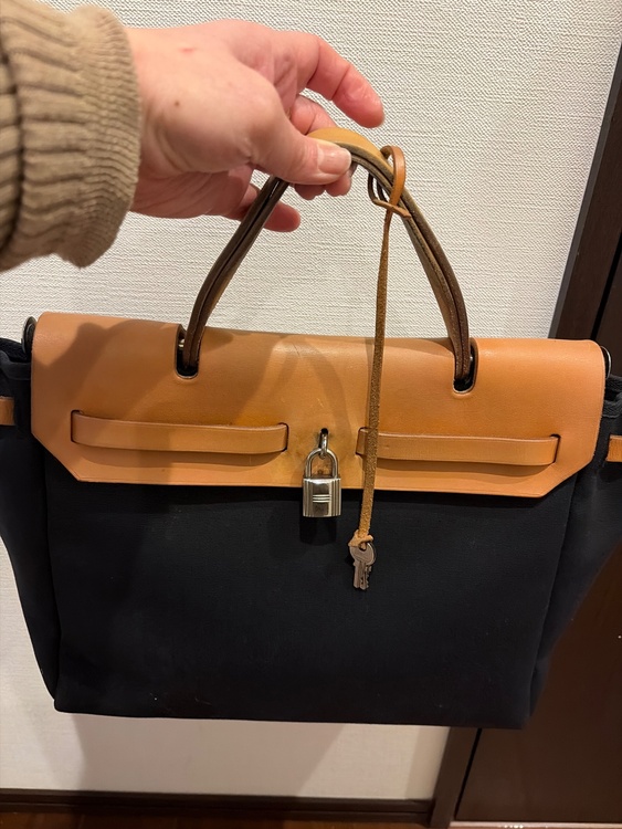 エールバック（ブランドバッグ）の商品画像 - 査定依頼日：2026年2月11日 - 最高査定価格：50,000円