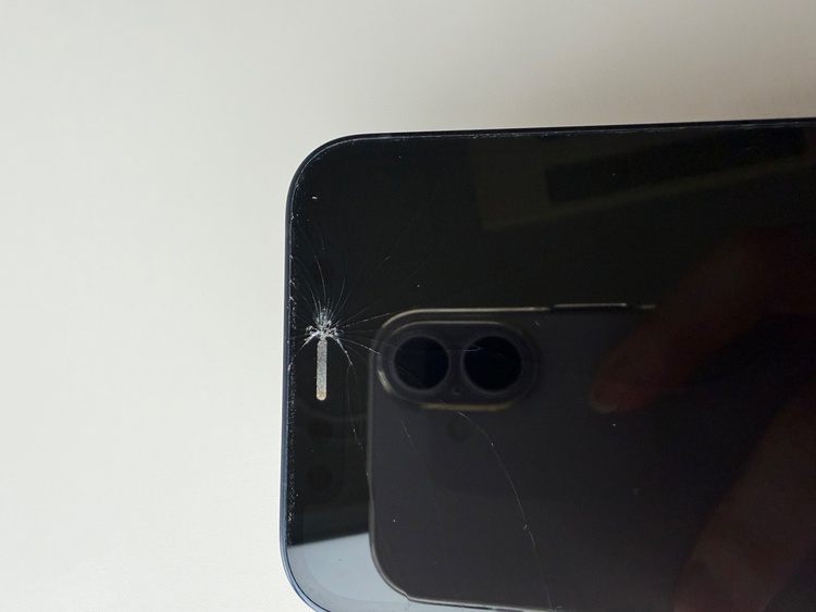 iPhone12mini 256G（スマホ）の商品画像 - 査定依頼日：2026年4月27日 - 最高査定価格：25,000円