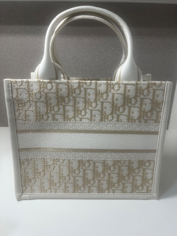 ディオール  （ブランドバッグ）の商品画像 - 査定依頼日：2025年12月20日 - 最高査定価格：150,000円