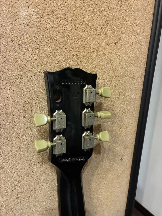 Les Paul Studio（ピアノ・楽器・PA機材）の商品画像 - 査定依頼日：2026年2月19日 - 最高査定価格：30,000円