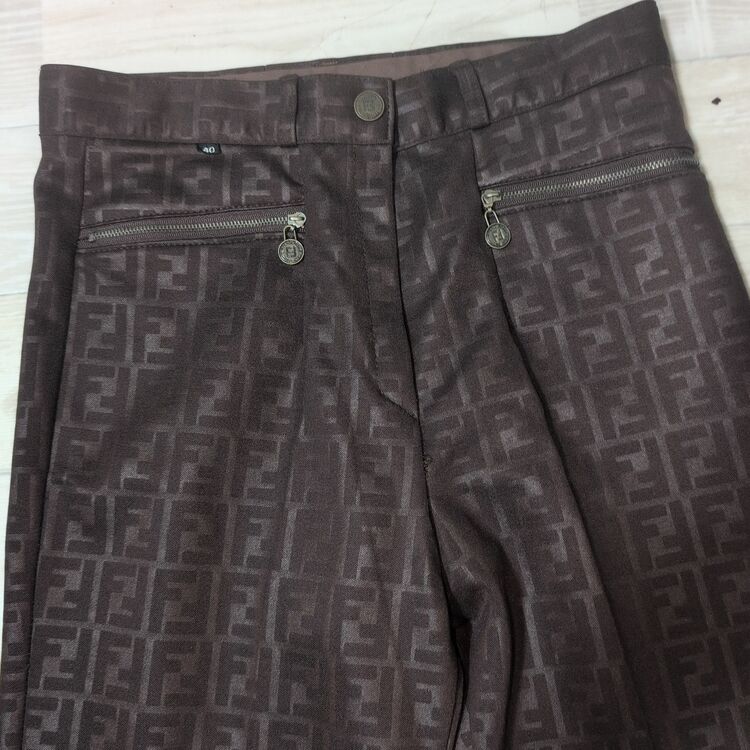 FENDIレディースパンツ総柄（古着・ファッション）の商品画像 - 査定依頼日：2025年10月1日 - 最高査定価格：100,000円