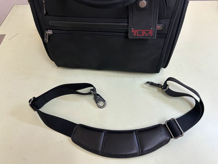 その他 TUMI （ブランドバッグ）の商品画像 - 査定依頼日：2025年9月12日 - 最高査定価格：3,000円