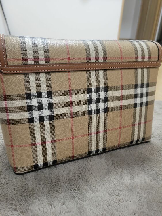 その他 バーバリー （ブランドバッグ）の商品画像 - 査定依頼日：2025年6月6日 - 最高査定価格：100,000円