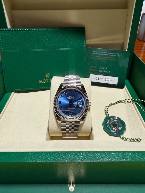 デイトジャスト41アズーロブルー（高級時計）の商品画像 - 査定依頼日：2025年11月4日 - 最高査定価格：2,270,000円