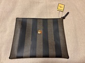 クラッチ　セカンド　バッグ　（ブランドバッグ）の商品画像 - 査定依頼日：2025年10月3日 - 最高査定価格：25,000円