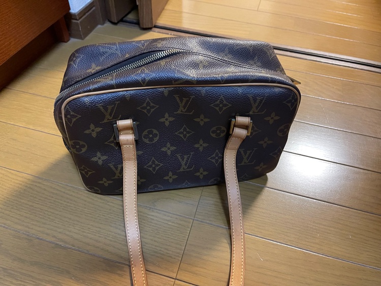 ハンドバッグ（ブランドバッグ）の商品画像 - 査定依頼日：2026年9月23日 - 最高査定価格：70,000円