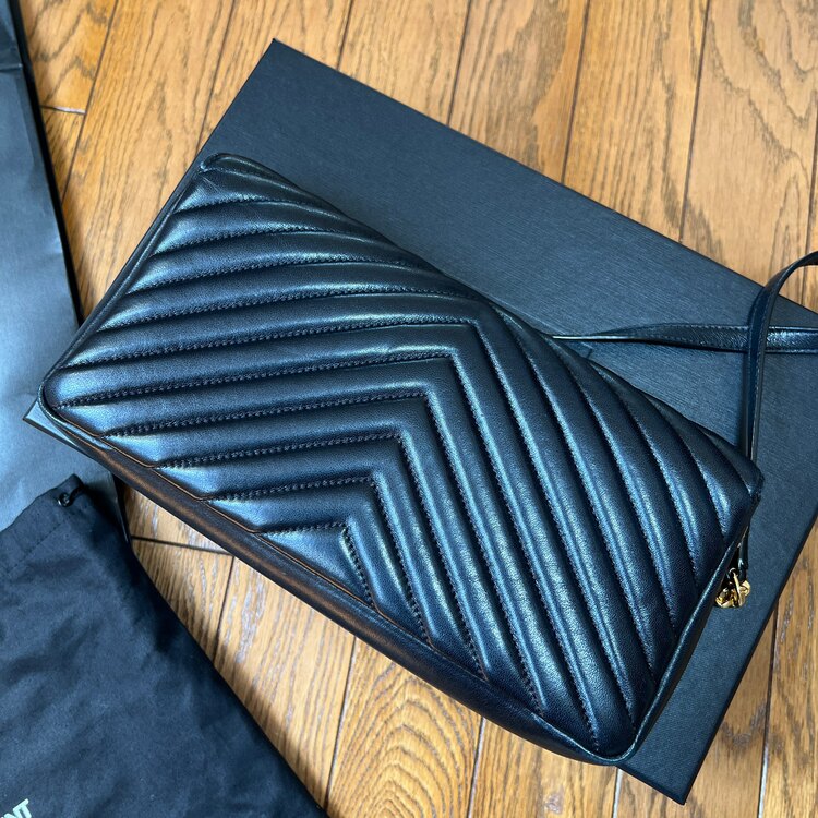 イブサンローラン  （ブランドバッグ）の商品画像 - 査定依頼日：2025年4月15日 - 最高査定価格：130,000円