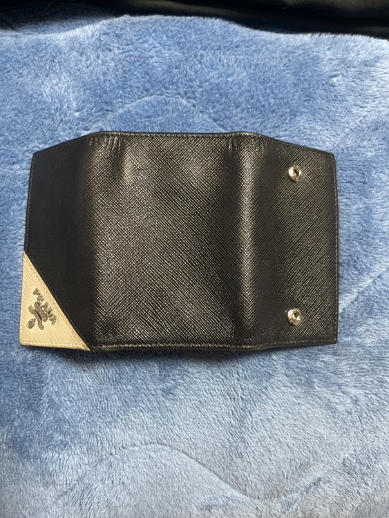 プラダ  （ブランドバッグ）の商品画像 - 査定依頼日：2025年8月21日 - 最高査定価格：5,000円