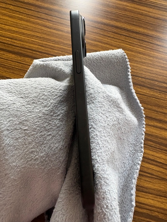 iPhone 15 128GB SIMフリー（スマホ）の商品画像 - 査定依頼日：2026年2月28日 - 最高査定価格：63,000円