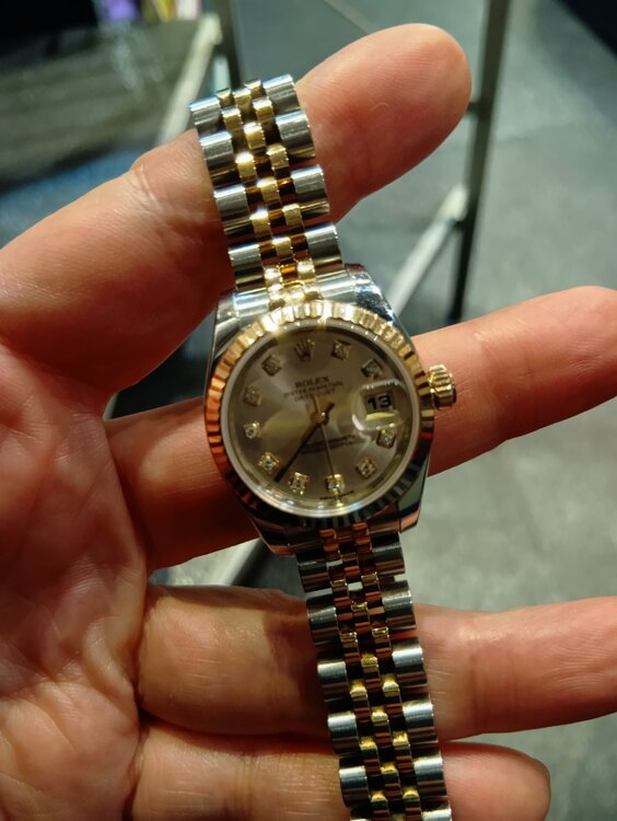 ロレックス パーペチュアル 179171（高級時計）の商品画像 - 査定依頼日：2026年2月5日 - 最高査定価格：1,370,000円