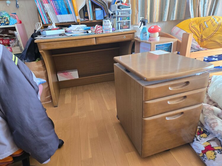 学習机　小泉　2000年製造（家具・寝具）の商品画像 - 査定依頼日：2026年3月16日 - 最高査定価格：3,000円